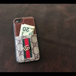 IPHONE 8  CASE🤳🏻